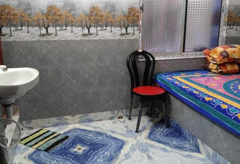 Hotel Mayapur Yatri Nivas