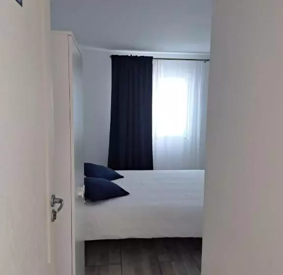 هتل Radarului Costinesti