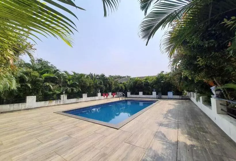 ホテル Saifarm Resort Lonavala