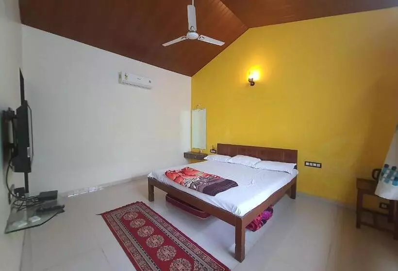 ホテル Saifarm Resort Lonavala