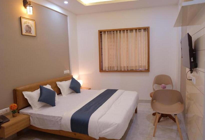 فندق V.a Tourist Residency