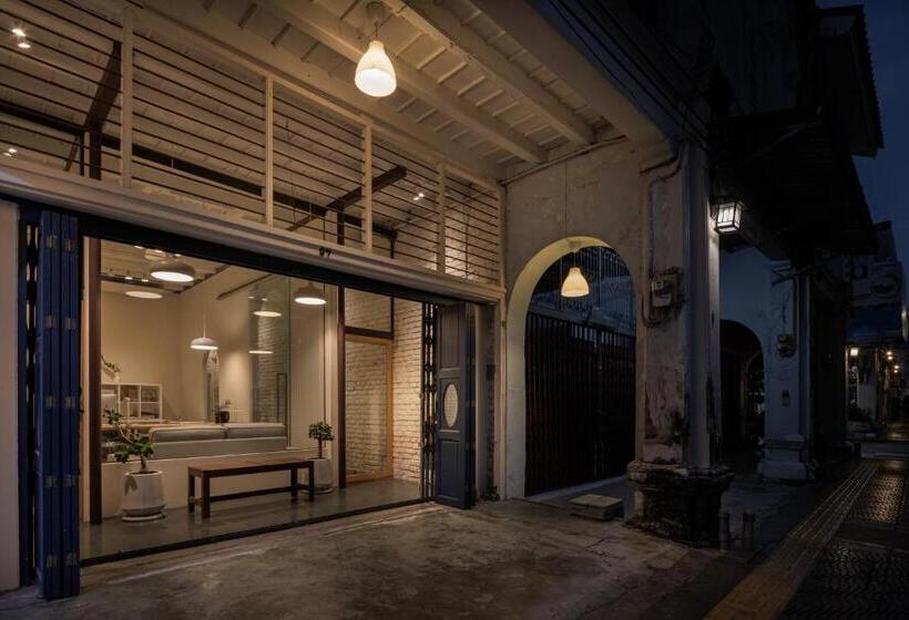 Пансион 97 Yaowarat   Phuket Old Town