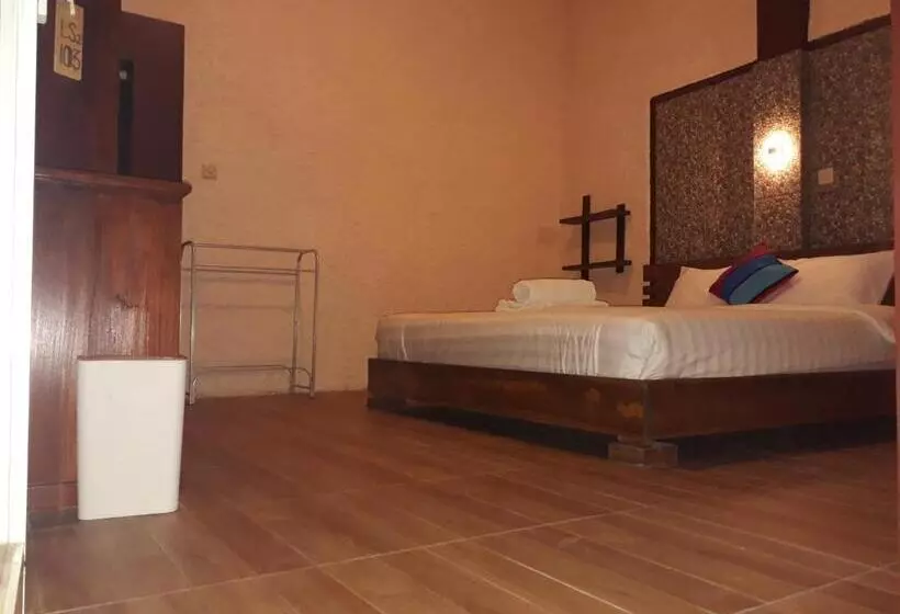 Pensionat New Lishafa Guesthouse