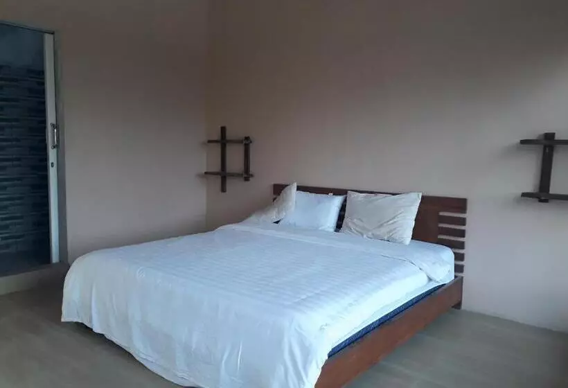 Pensionat New Lishafa Guesthouse