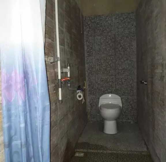 Pensionat New Lishafa Guesthouse