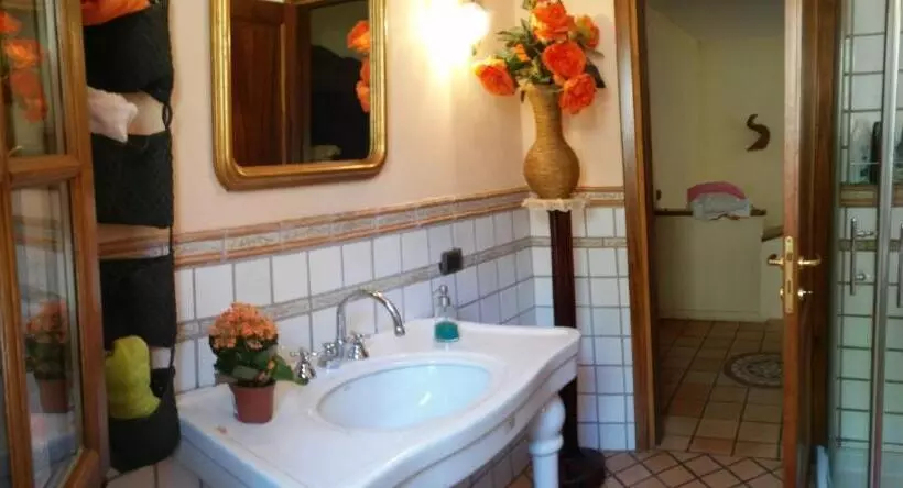 ペンション Room In Villa   Room In The Hills With Garden And Sea View