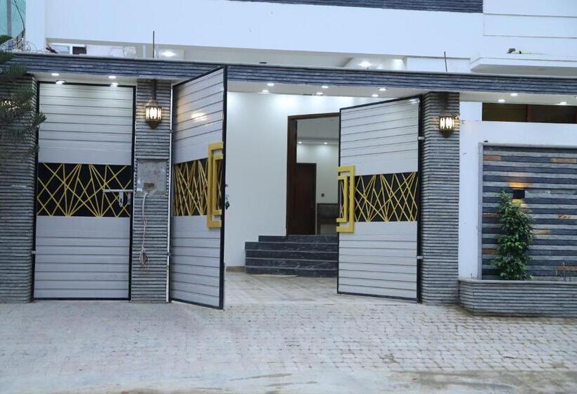 پانسیون Roomi Rezidor Guest House