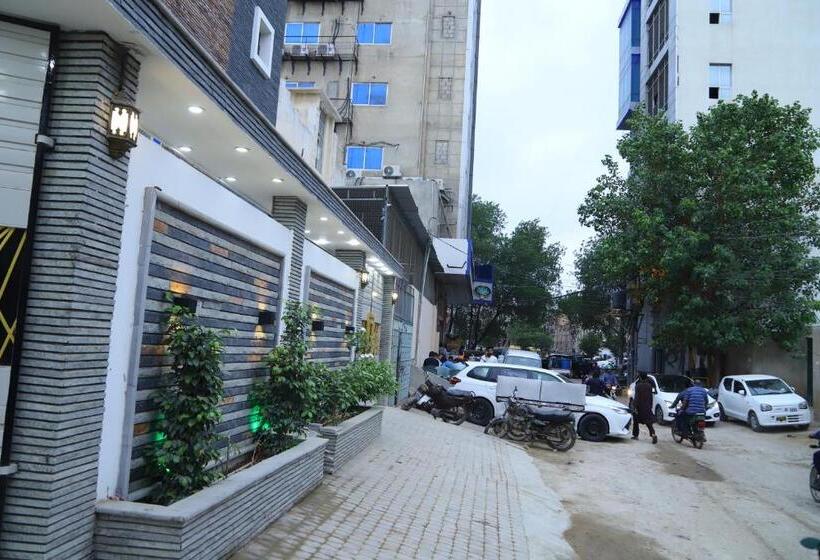 پانسیون Roomi Rezidor Guest House