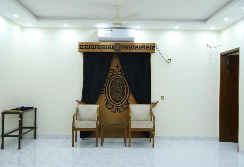 پانسیون Roomi Rezidor Guest House