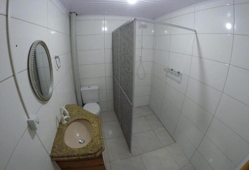 Quartos Privativos Pinheira Hostel Pinheira