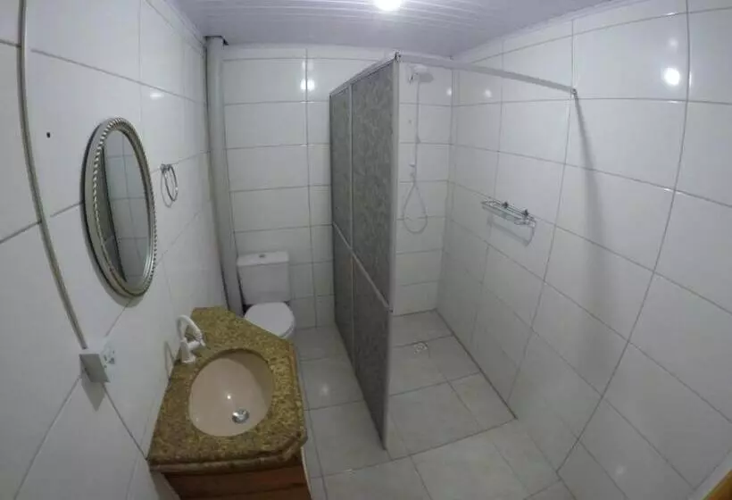 Quartos Privativos Pinheira Hostel Pinheira