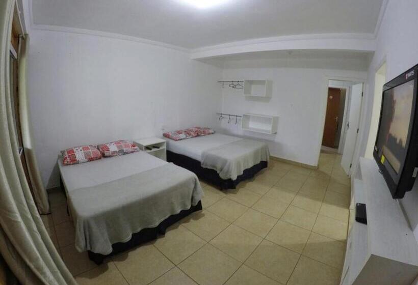 Quartos Privativos Pinheira Hostel Pinheira