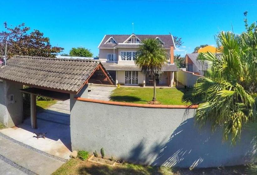 Quartos Privativos Pinheira Hostel Pinheira