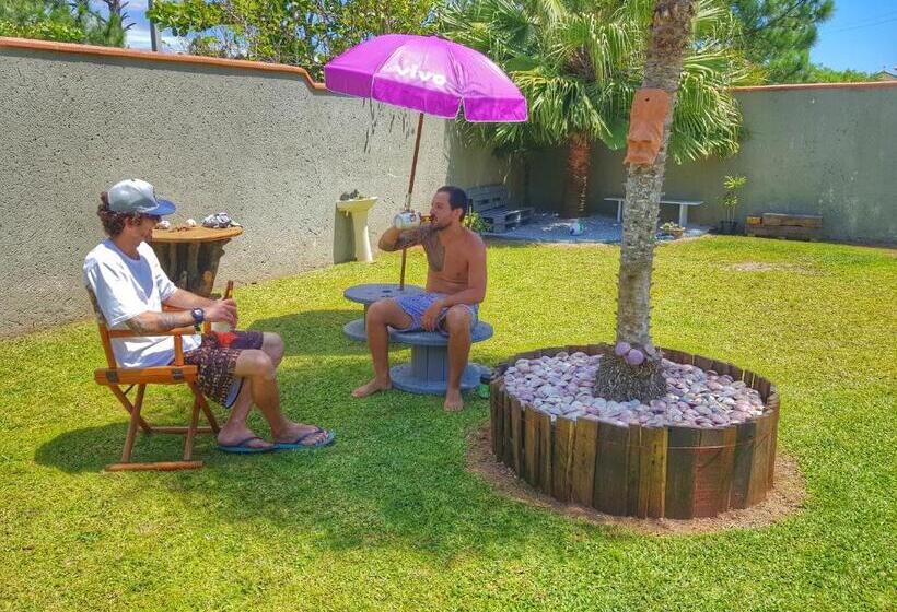 Quartos Privativos Pinheira Hostel Pinheira