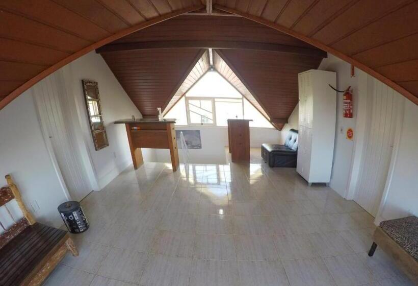 Quartos Privativos Pinheira Hostel Pinheira