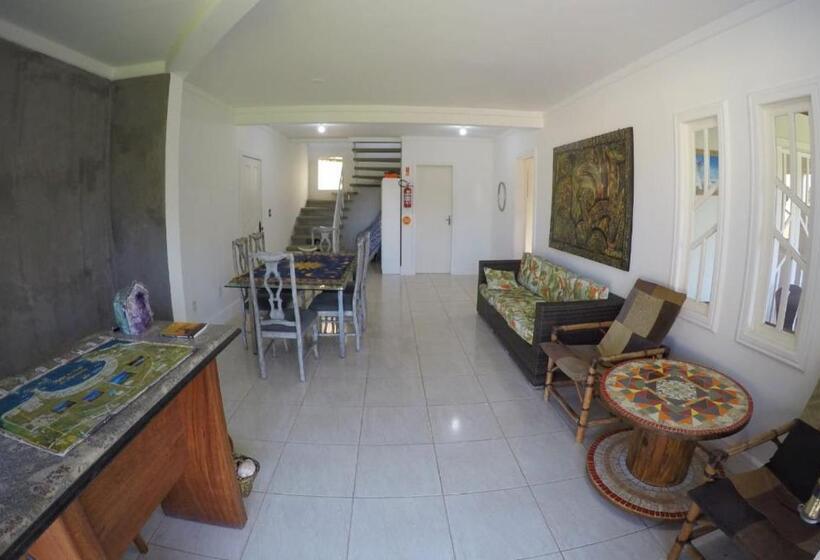 Quartos Privativos Pinheira Hostel Pinheira