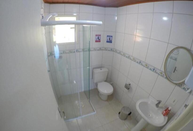 Quartos Privativos Pinheira Hostel Pinheira