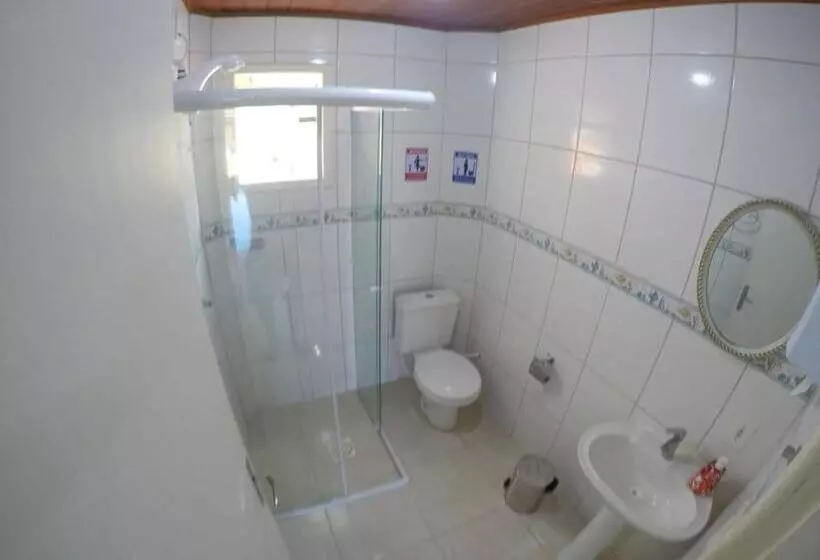 Quartos Privativos Pinheira Hostel Pinheira