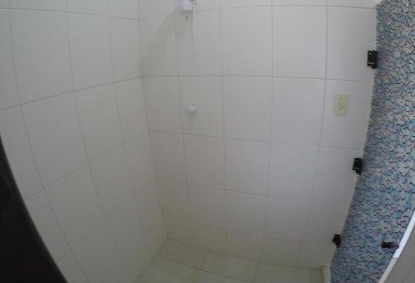 Quartos Privativos Pinheira Hostel Pinheira