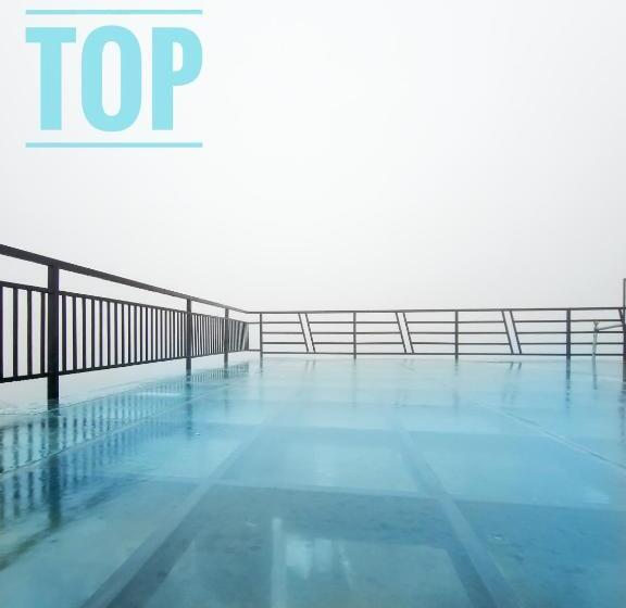 リゾートホテル Rock Lake Villa