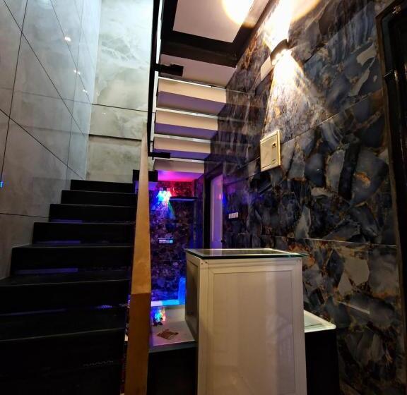 リゾートホテル Rock Lake Villa