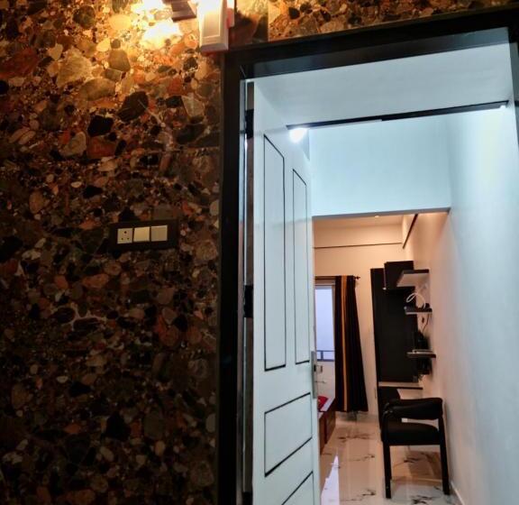 リゾートホテル Rock Lake Villa