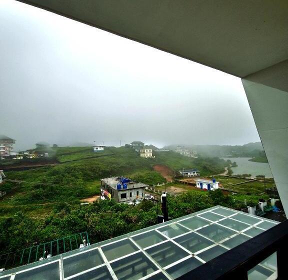 リゾートホテル Rock Lake Villa