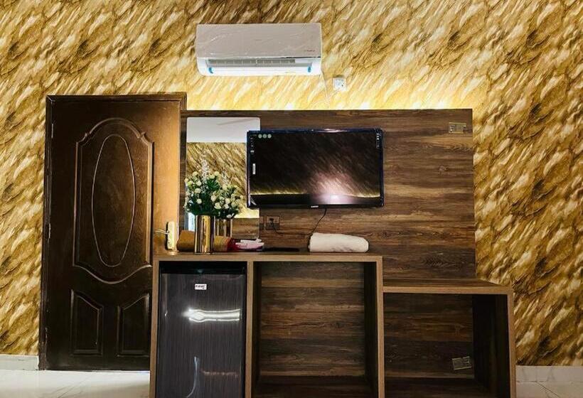 Tulip Hotel & Apartments Dha