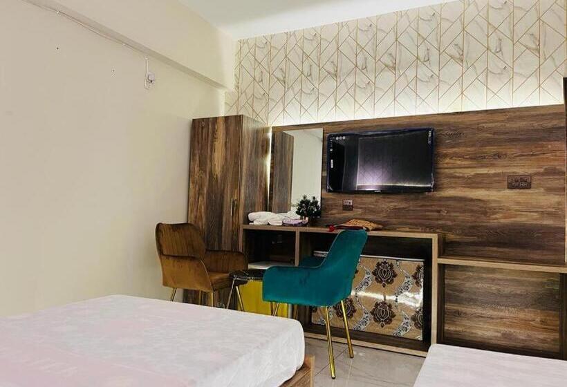 Tulip Hotel & Apartments Dha