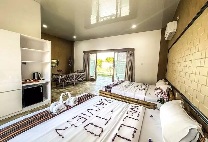 Bayview Beach Resort East Lombok
