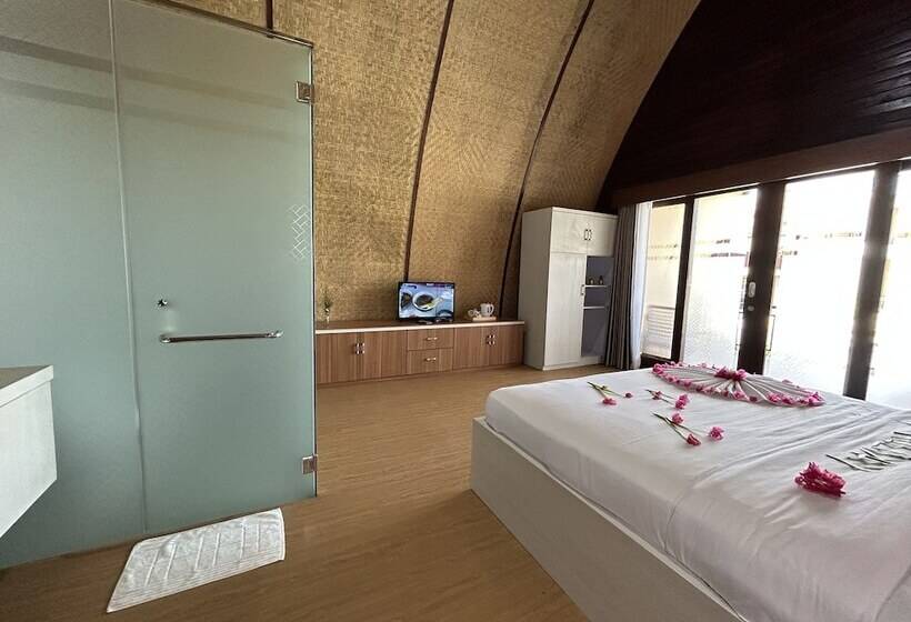 Bayview Beach Resort East Lombok