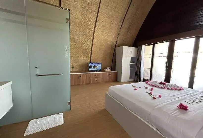 Bayview Beach Resort East Lombok