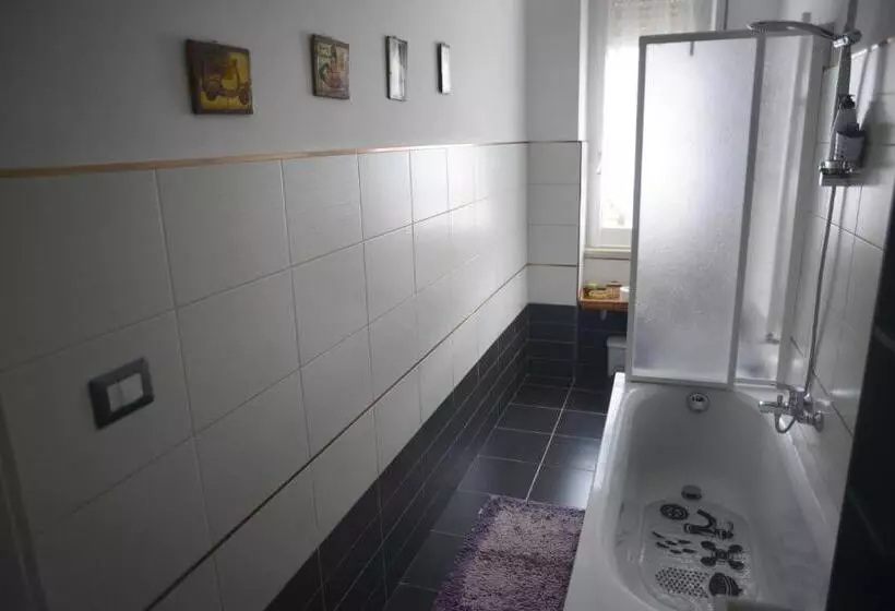 تختخواب و صبحانه La Casa Di Nina