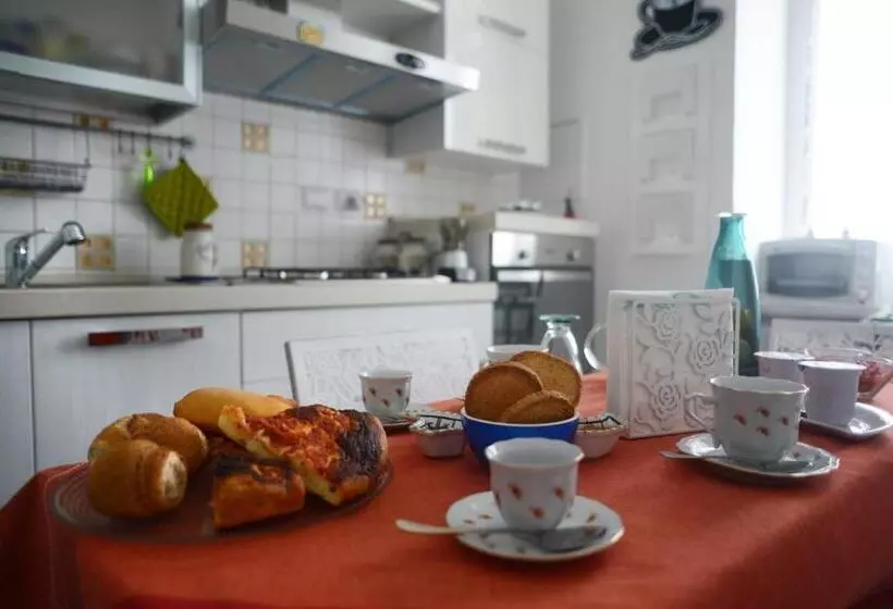 تختخواب و صبحانه La Casa Di Nina