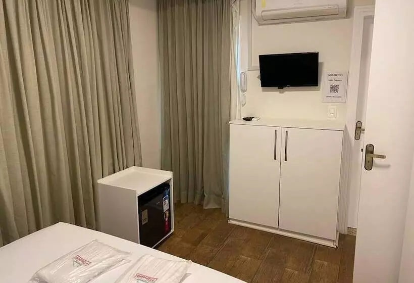 簡易ホテル Pousada Mineira