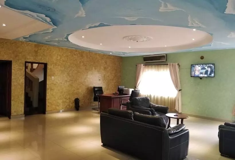 هتل Hôtels Bois Vert