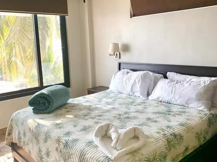 هتل Brisas Del Mar Roatan