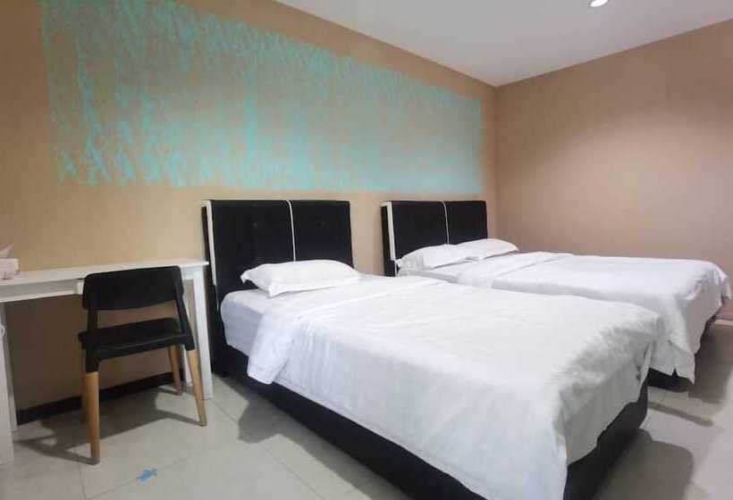 Отель Chen Room Bs By Oyo