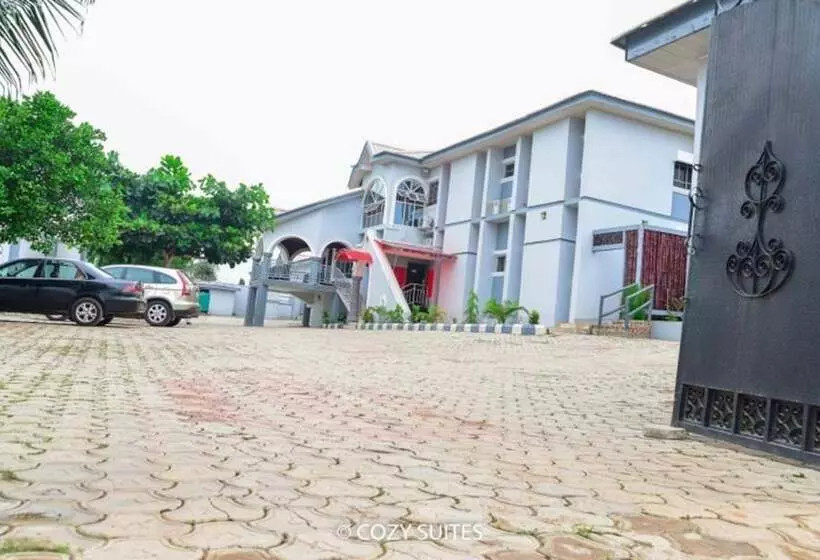 هتل Cozy Suites