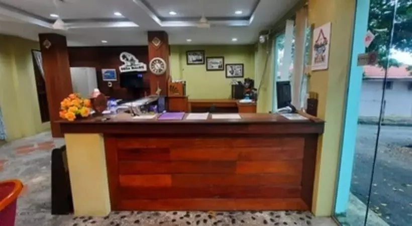 هتل Desa Balqis Beach Resort By Oyo