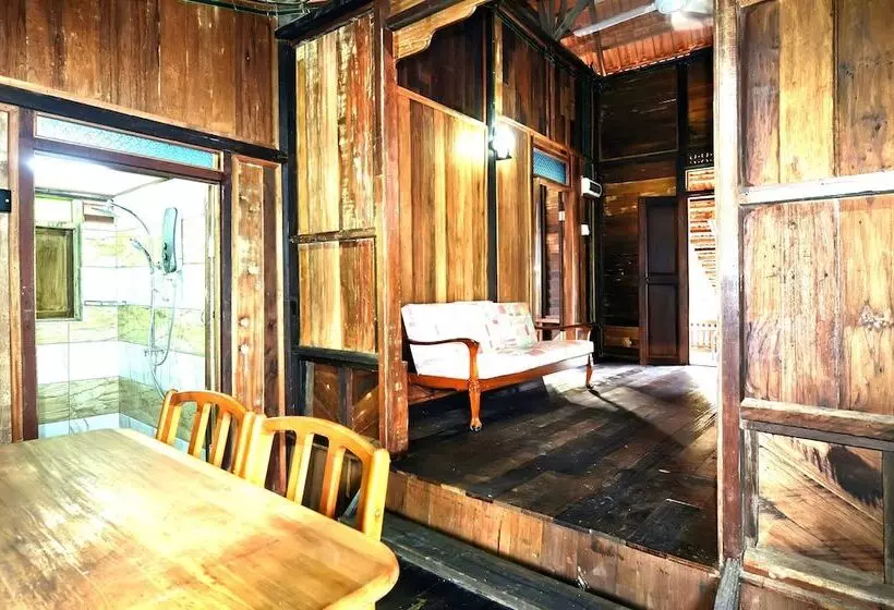 هتل Desa Balqis Beach Resort By Oyo