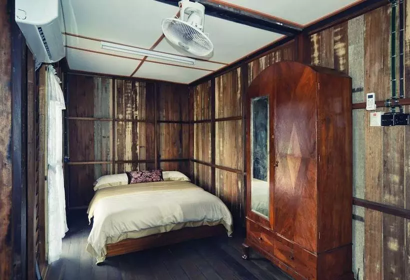 هتل Desa Balqis Beach Resort By Oyo