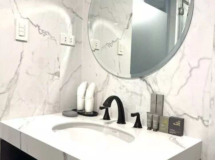 ホテル La Casa Blanca De Vigan