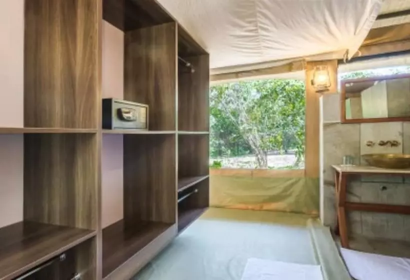 هتل Lerai Safari Camp