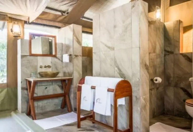 هتل Lerai Safari Camp