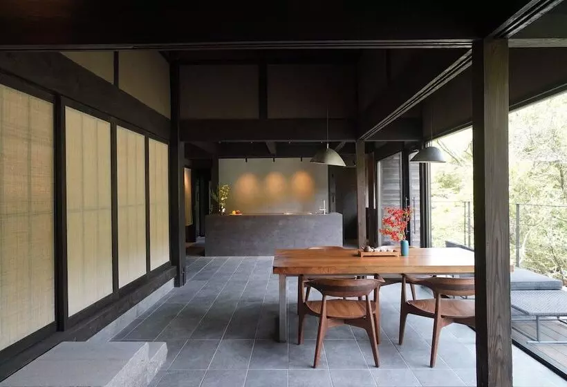 ホテル Loquat Nishiizu