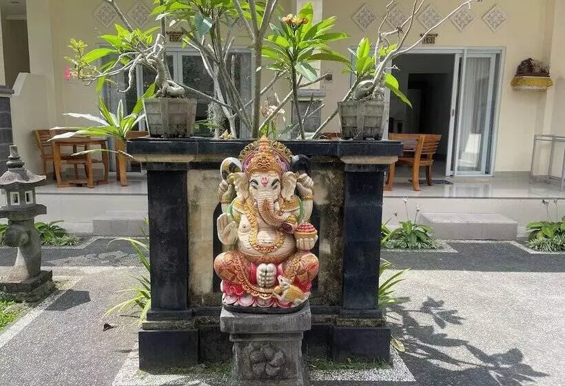 Hotelli Moonlight Bisma