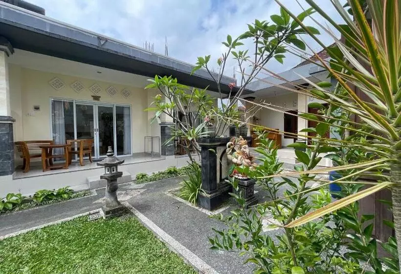 Hotelli Moonlight Bisma