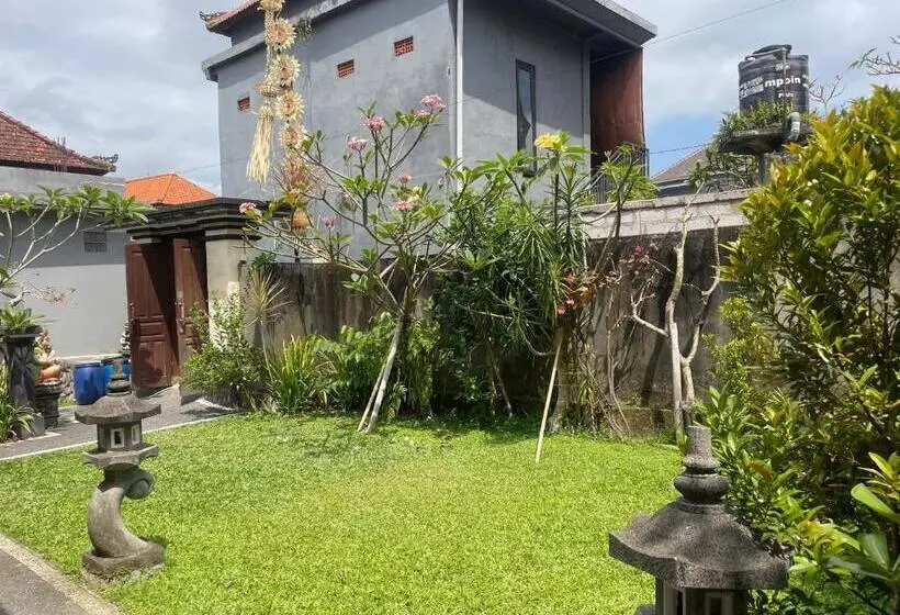 Hotelli Moonlight Bisma