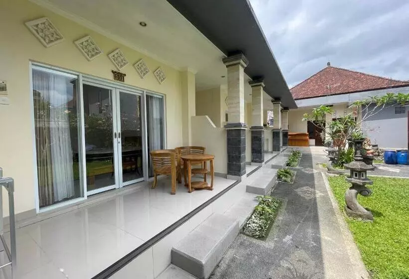 Hotelli Moonlight Bisma